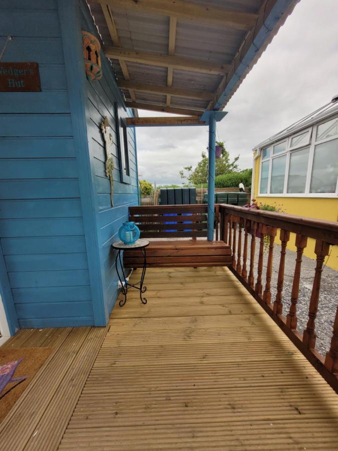 Wedger'S Hut Hotel Nenagh Exterior photo
